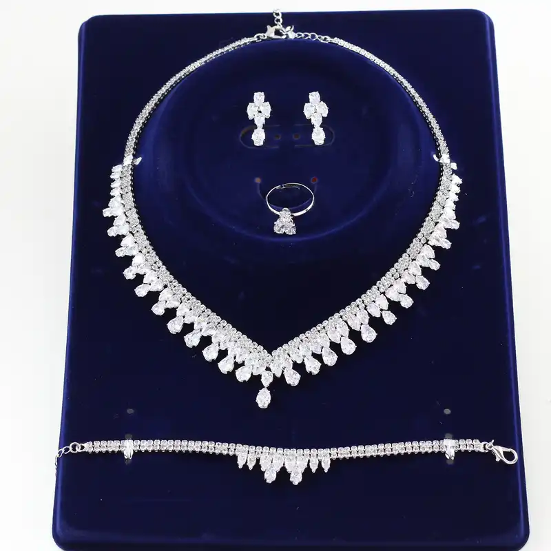 ست زنانه مدل عروس کد AA227