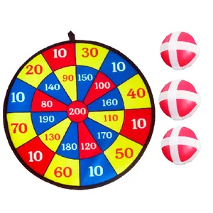 دارت مغناطیسی مدل circle کد 50-60 به همراه 3 توپ چسبی مجموعه 4 عددی