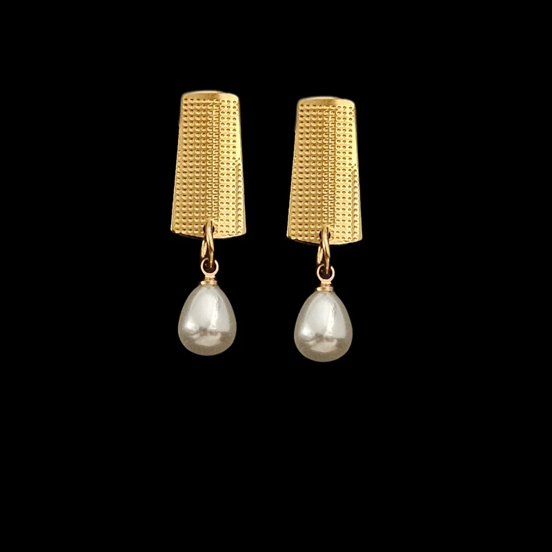 گوشواره آویز زنانه مدل مروارید اشکی