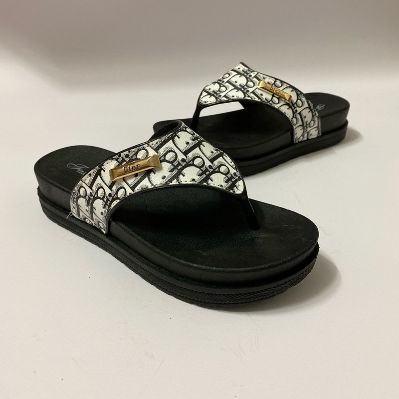 دمپایی لاانگشتی زنانه نیکتا مدل P1-WH