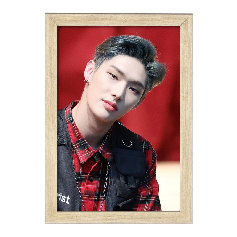 تابلو خندالو مدل مینگی گروه ایتیز ATEEZ  کد 21247