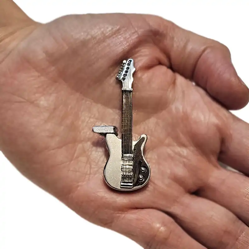 آویز گردنبد نقره مدل گیتار Elc