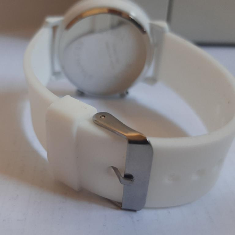 ساعت مچی دیجیتال دخترانه مدل 2990g-w