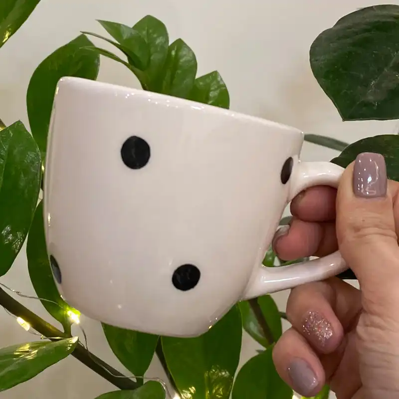 ست بشقاب و فنجان سرامیکی مدل خالخالی