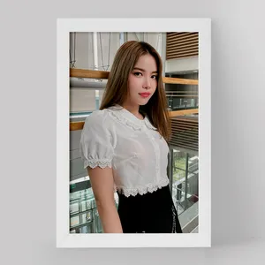 تابلو خندالو مدل مونبیول گروه مامامو Mamamoo کد 19488