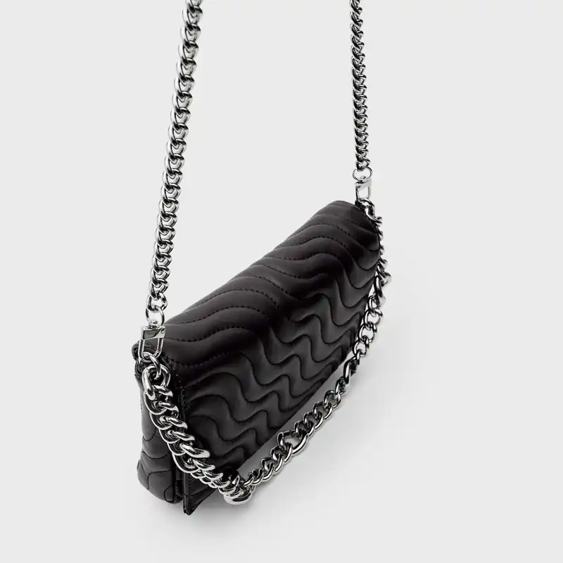 کیف دوشی زنانه استرادیواریوس مدل Quilted crossbody
