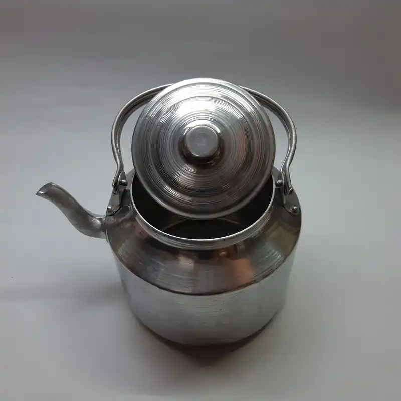 قوری مدل آلومینیومی کد 15C