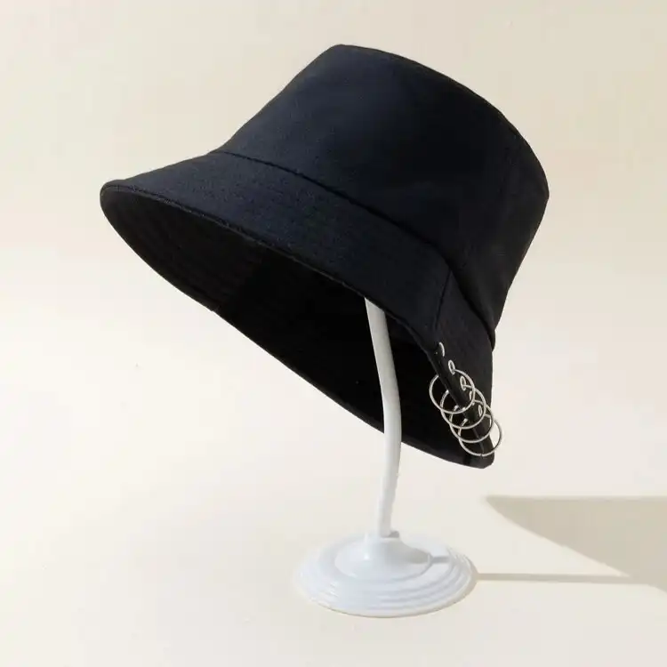 کلاه باکت مدل پیرسینگ پنج حلقه