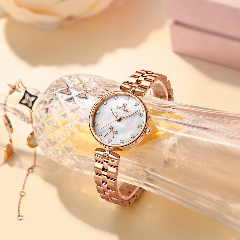 ساعت مچی عقربه ای زنانه ریوارد مدل 21074L ساعت مچی عقربه ای زنانه ریوارد مدل 21074L