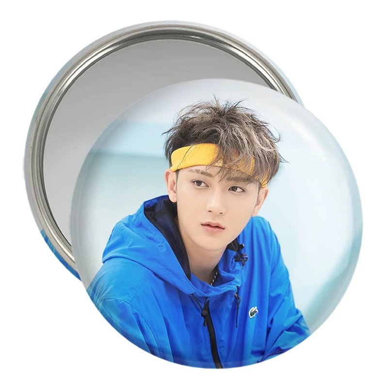 آینه جیبی خندالو مدل تائو گروه اکسو EXO  کد 13550