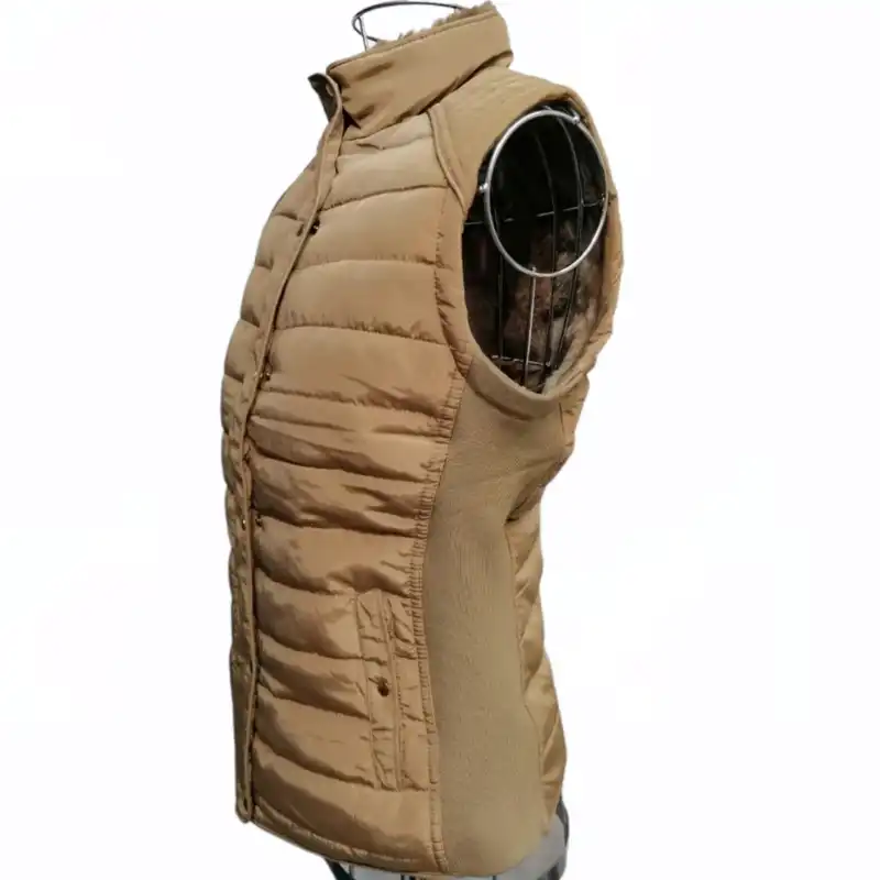 جلیقه زنانه هالستارک مدل خز