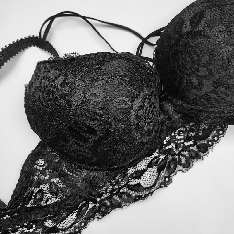 سوتین زنانه مدل اسفنجی دکلته هارنس دوبل گیپور جکدار کاپ B کد 685796