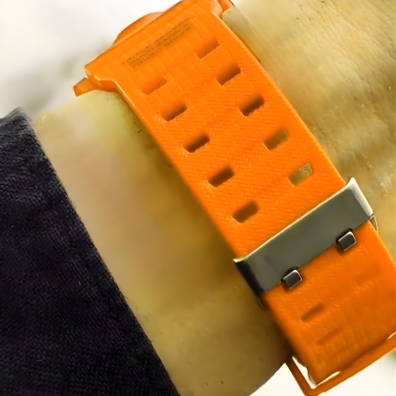 ساعت  مچی عقربه ای پسرانه مدل دو زمانه کورنومتر دار