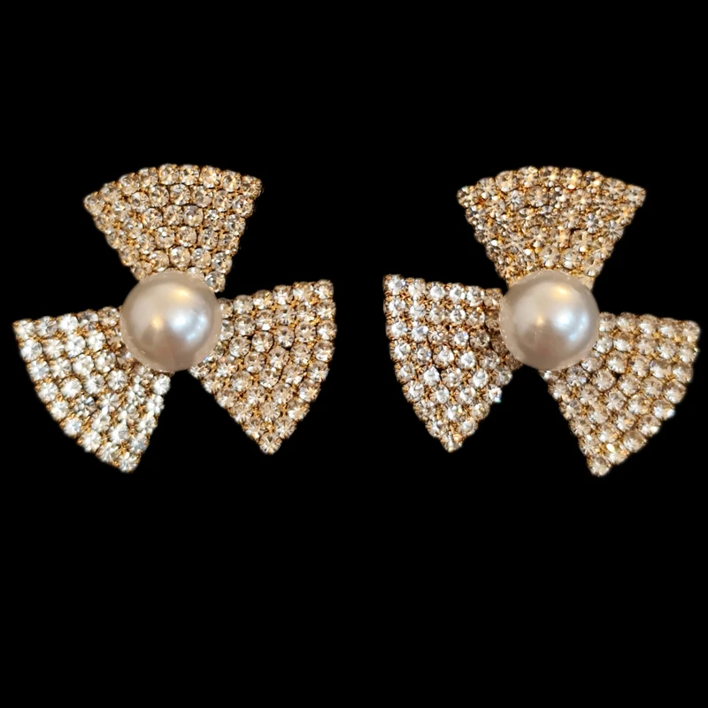 گوشواره میخی زنانه مدل نگینی ژورنالی مجلسی 