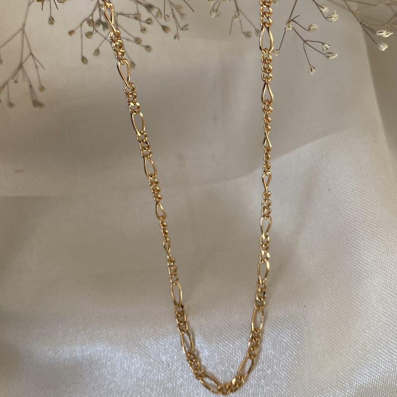 زنجیر زنانه ژوپینگ مدل فیگارو ریز زنجیر زنانه ژوپینگ مدل فیگارو ریز