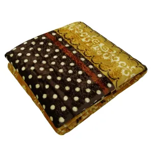 پتو مسافرتی نرمینه بافت مدل Sarvin کد N-14215 سایز 210×150 سانتی متر 