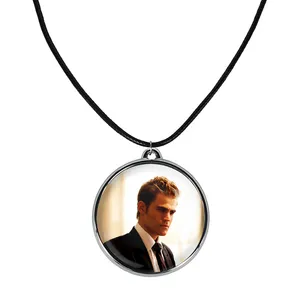 گردنبند خندالو مدل الینا گیلبرت و استفان سالواتوره خاطرات یک خون آشام The Vampire Diaries کد 2028620296