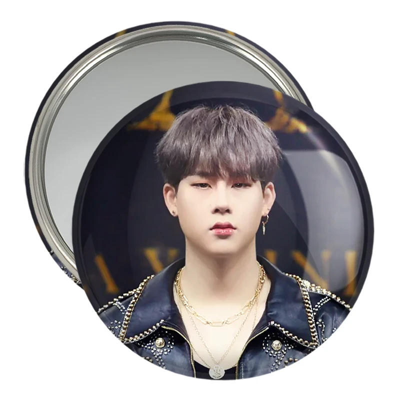 آینه جیبی خندالو مدل جوهان گروه مانستا اکس MONSTA X  کد 21131