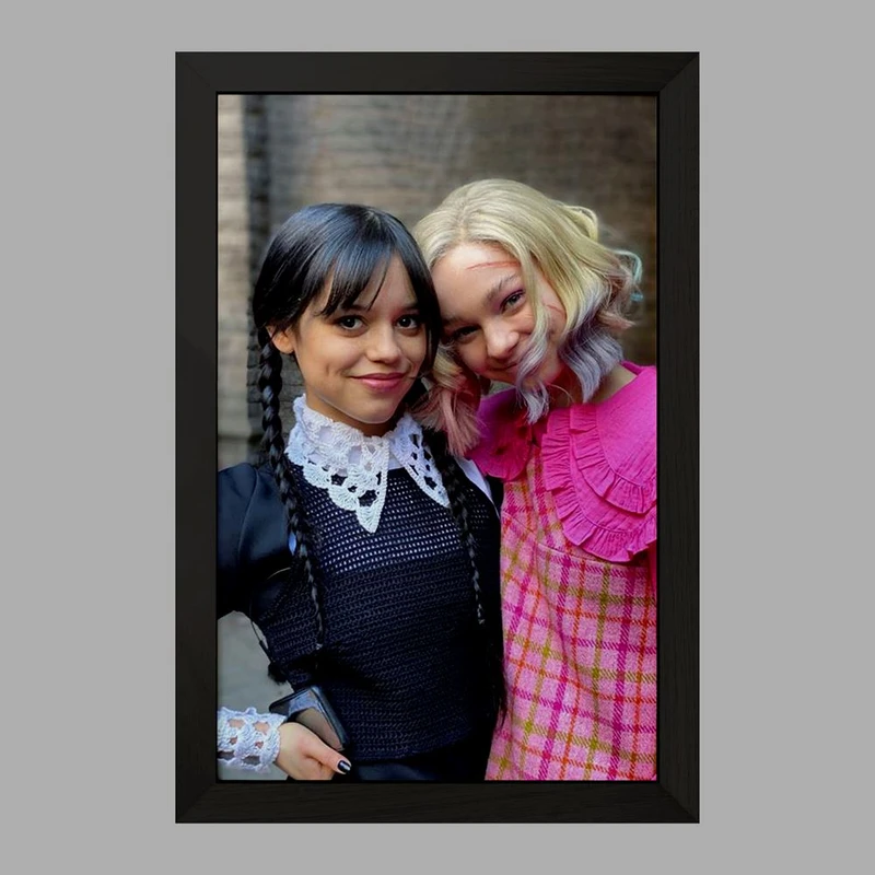 تابلو خندالو مدل ایند ونزدی Wednesday  کد 22056