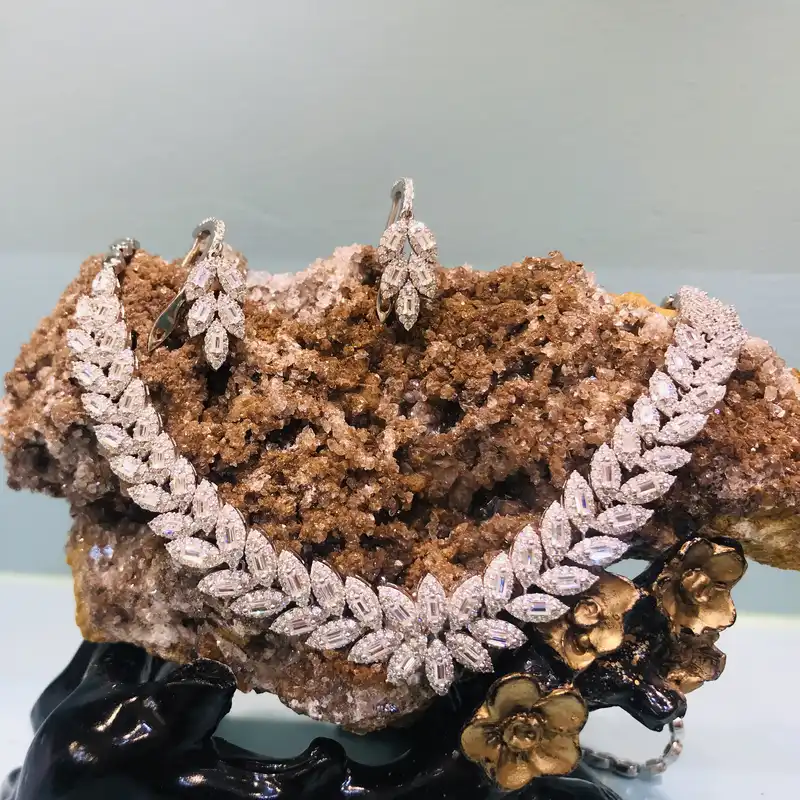 نیم ست نقره زنانه مدل سوپر رویال اتریشی