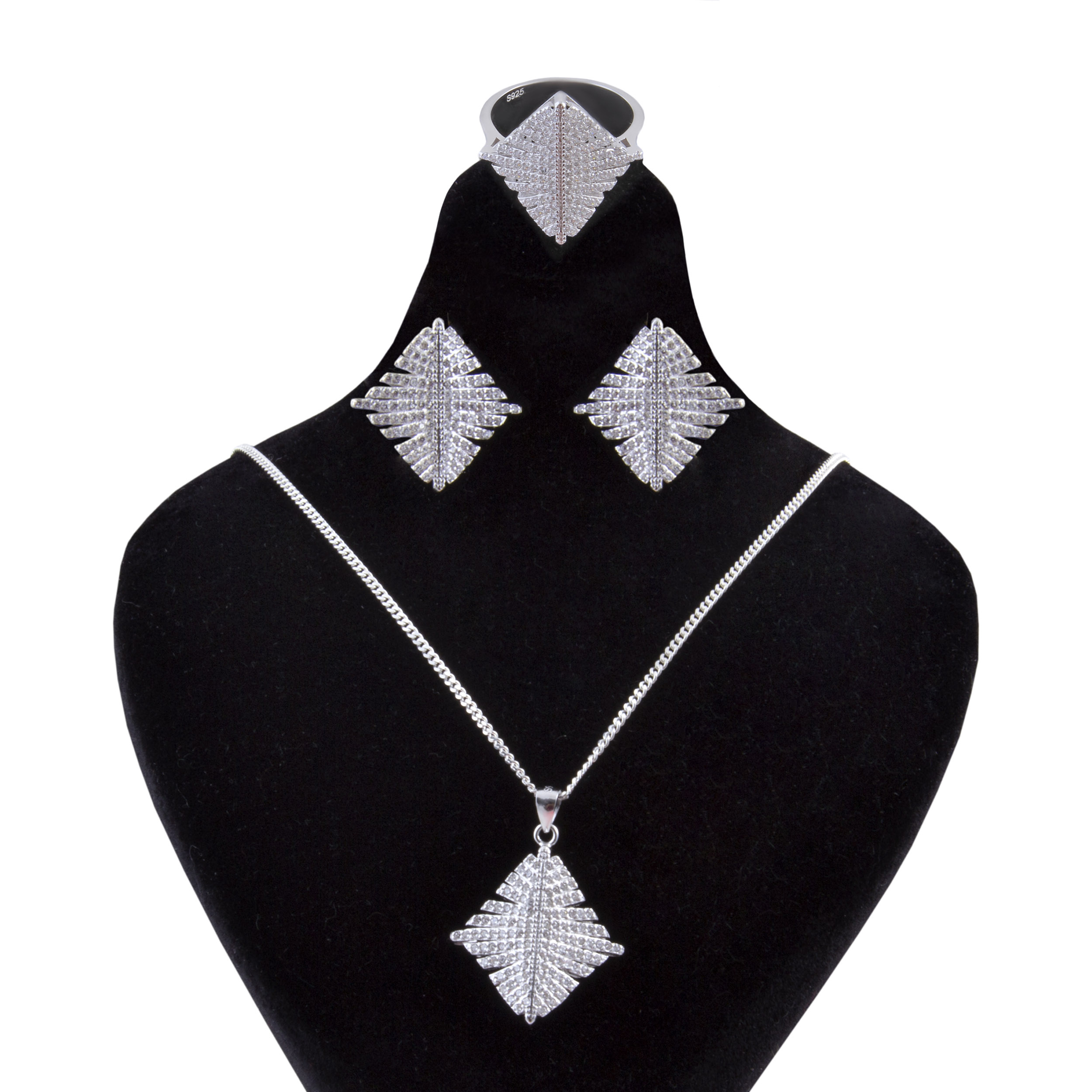      نیم ست نقره زنانه بازرگانی میلادی کد NTR_106