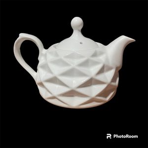 نقد و بررسی قوری نگین مدل کف تخت آناناسی مشبک توسط خریداران