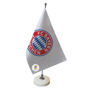 پرچم رومیزی جاویدان تندیس پرگاس مدل بایرن مونیخ کد 2