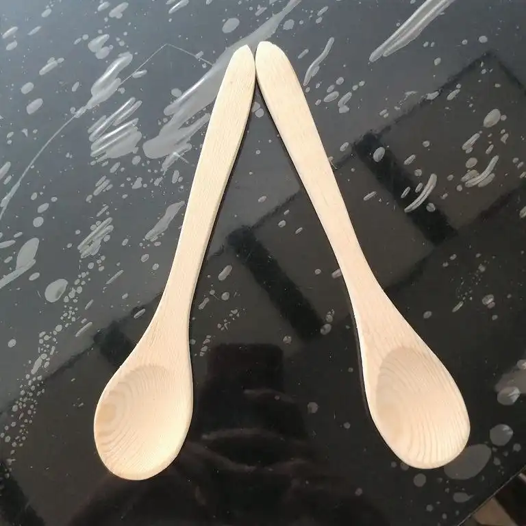 قاشق چوبی مدل لورا کد 024 بسته دو عددی