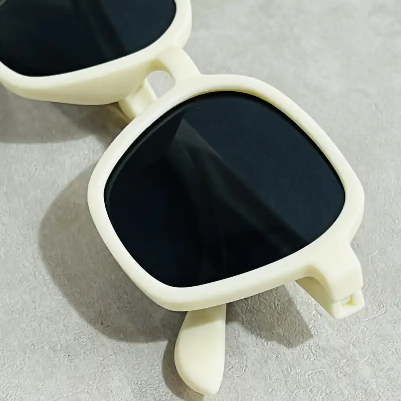 عینک آفتابی بچگانه مدل نایت کد W H