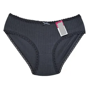 شورت زنانه مدل کبریتی کد Dw-728