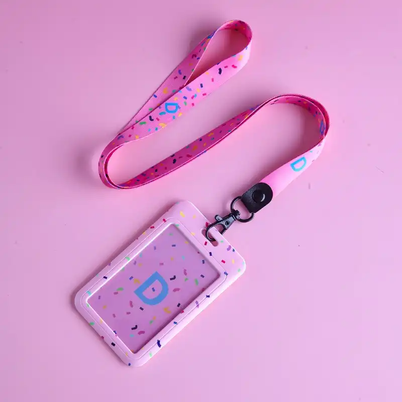 کارت آویز مدل اسپورت