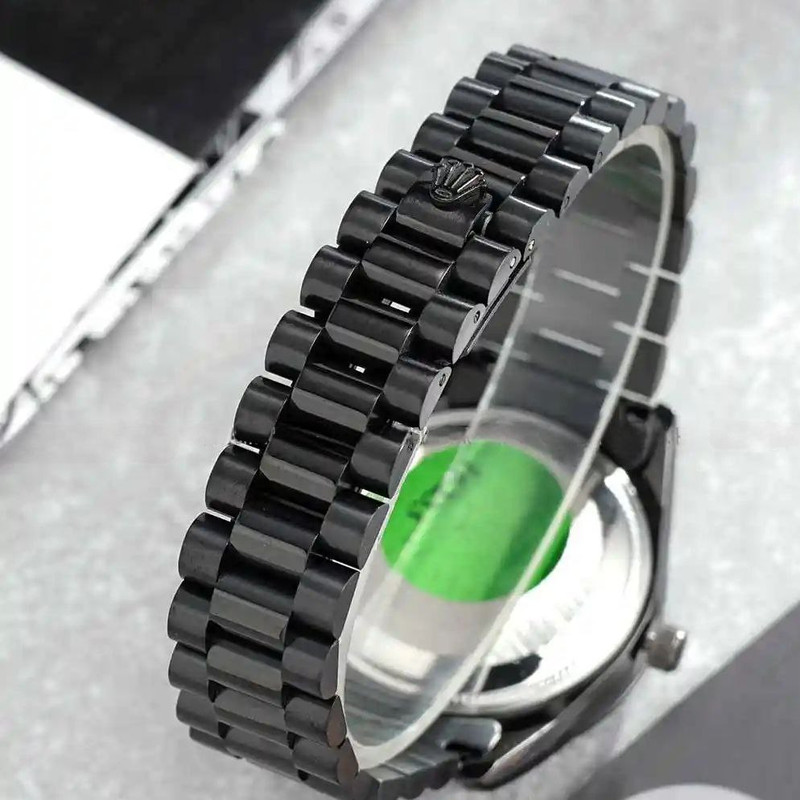 ساعت مچی عقربهای مردانه مدل دی دیت 06 ساعت مچی عقربهای مردانه مدل دی دیت 06