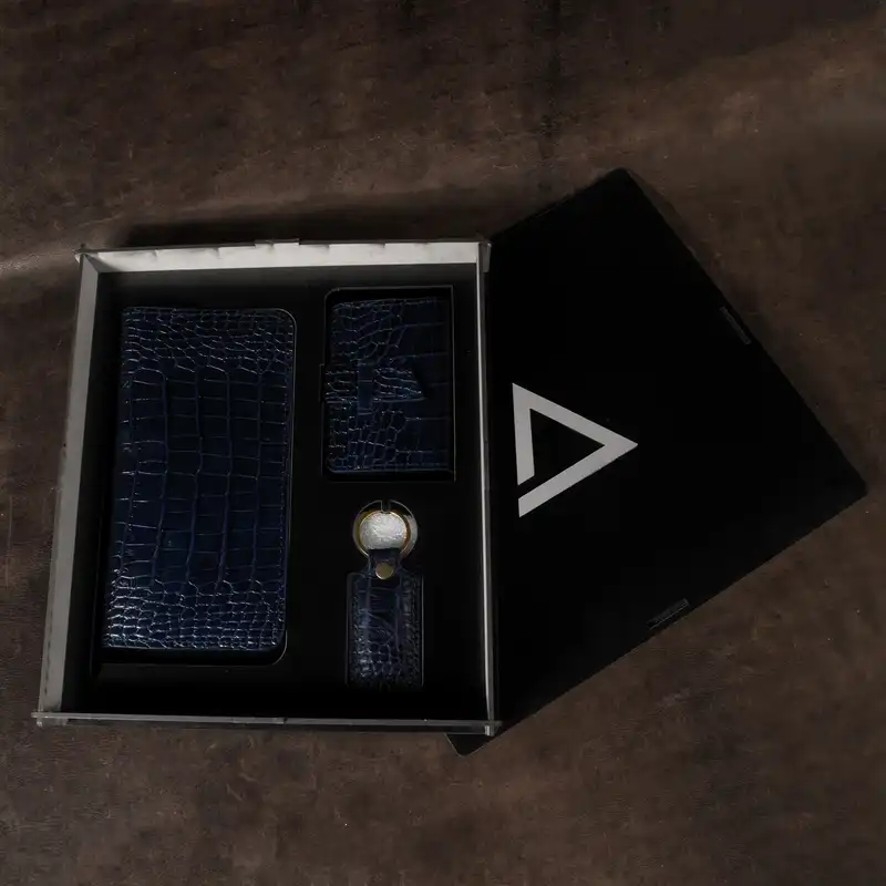 ست هدیه چرم آراهمراه مدل ARASET10