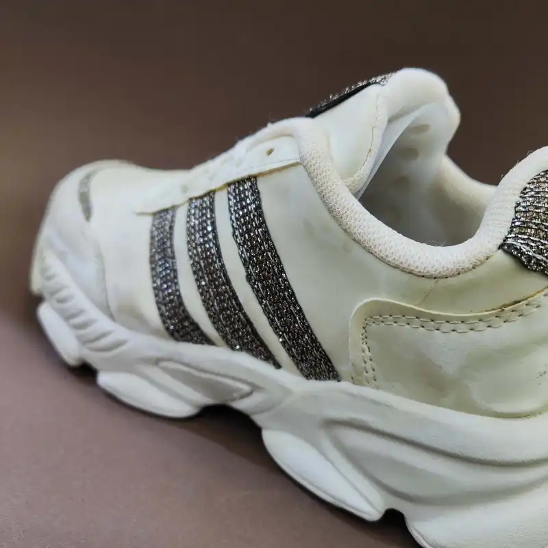 کفش مخصوص پیاده روی مدل 2026 p