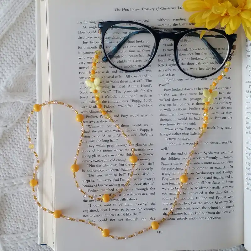 بند عینک مدل کریستال پروانه BE114