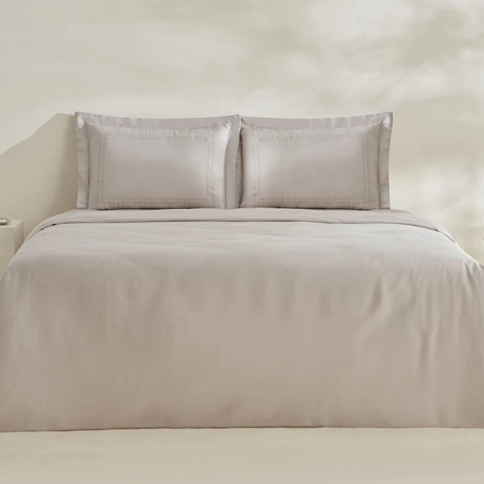 سرویس روتختی 2 نفر 4 تکه کاراجا هوم مدل Felves 