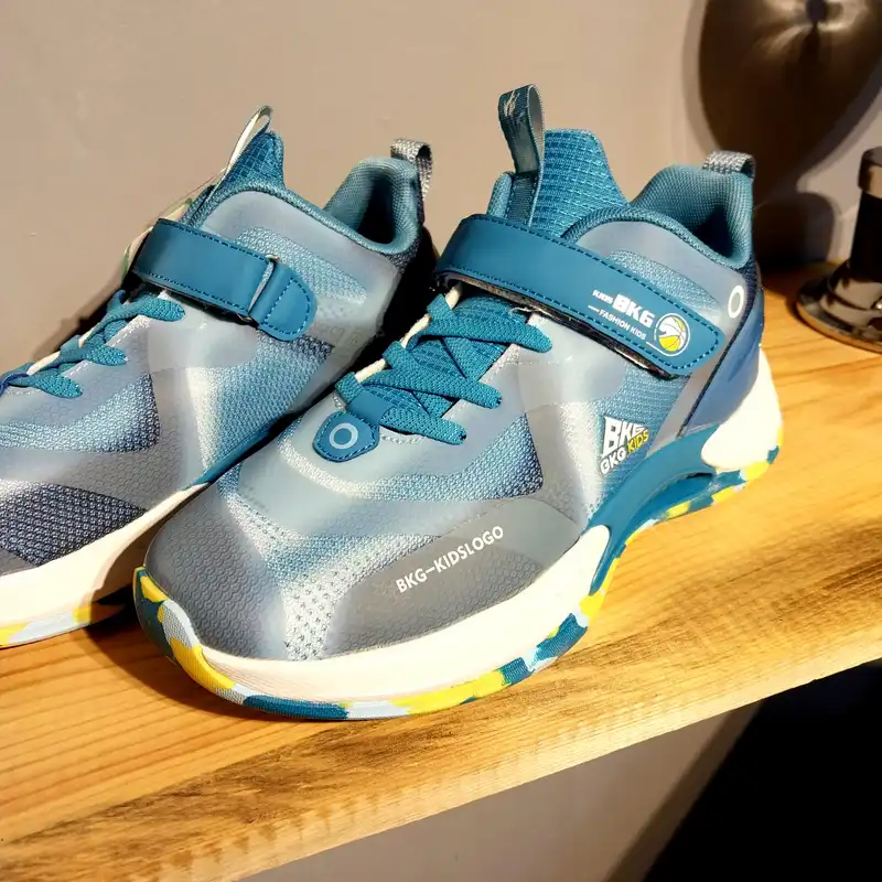 کفش راحتی بچگانه بی کی جی کیدز مدل 23160