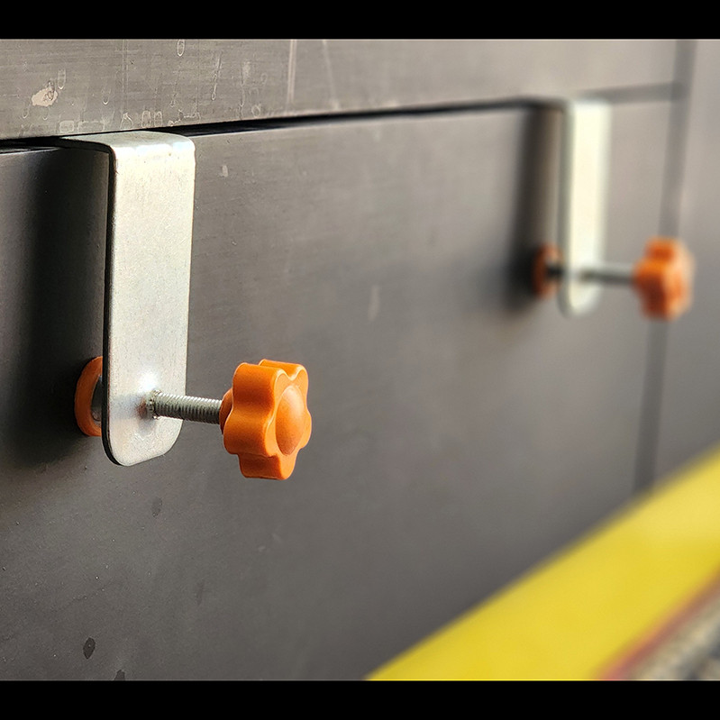 گیره درب کشو مدل +DC بسته 2 عددی