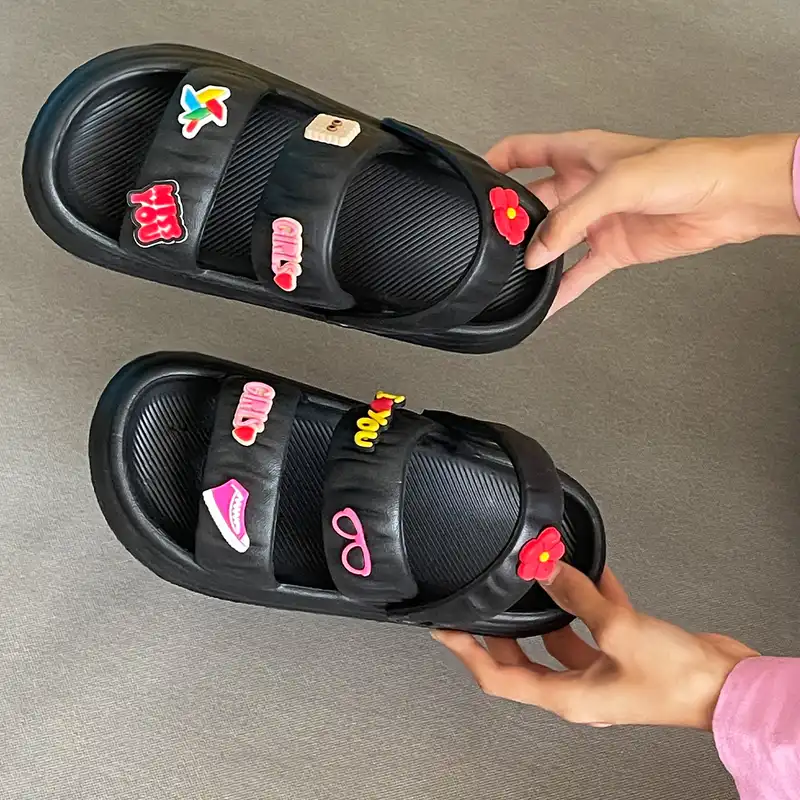 صندل زنانه مدل لوسی کد 82-BL