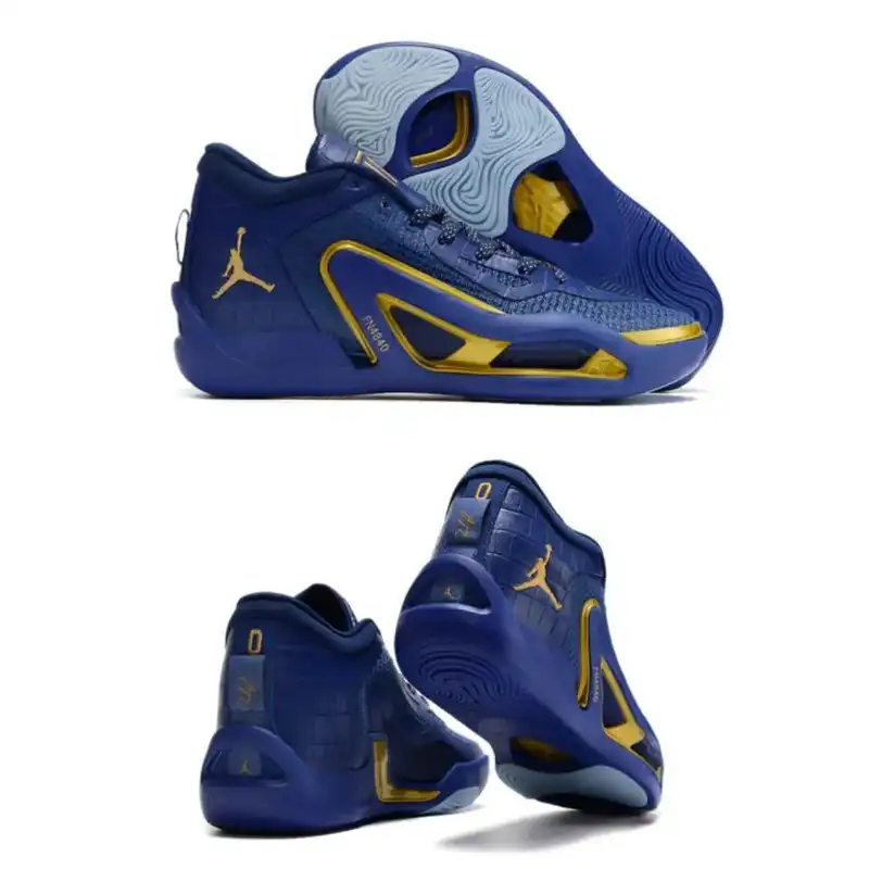 کفش بسکتبال مدل تیتوم 1