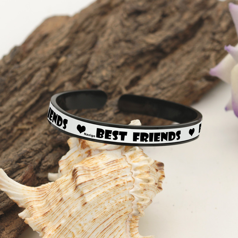 دستبند ناکسیگو طرح Best Friends مدل BR4970