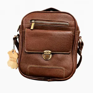 کیف دوشی چرمی طرح قفل ناخنی مدلF4