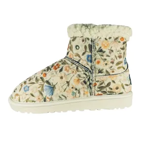 نیم بوت زنانه مدل  UGG