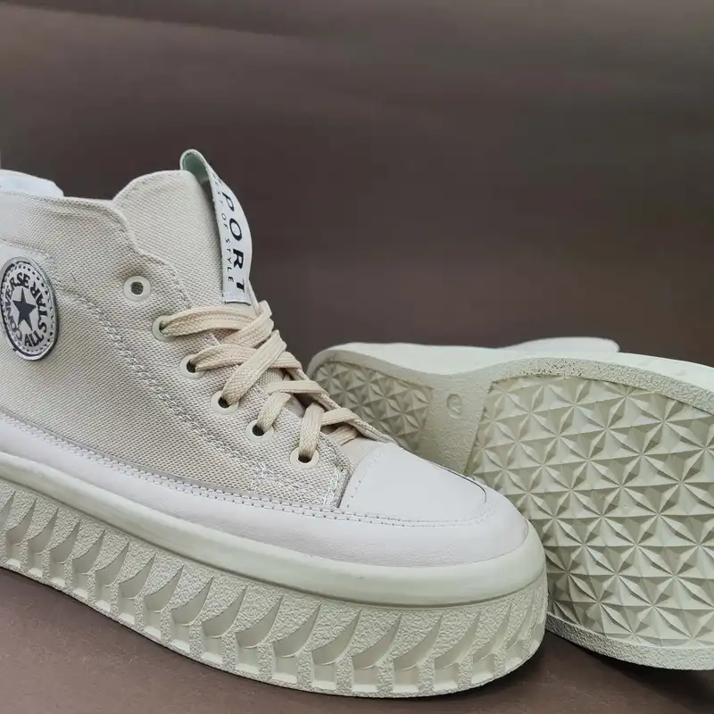 کفش پیاده روی مدل 2025