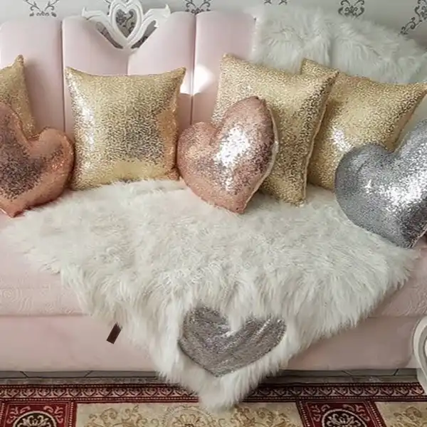 کوسن تیگران مفشوو مدل Heart به همراه شال مبل