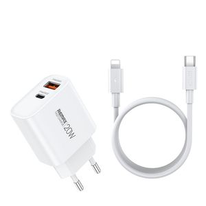 نقد و بررسی شارژر دیواری 20 وات ریمکس مدل RP-U120 EU به همراه کابل لایتنینگ توسط خریداران