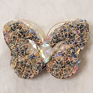 سنجاق سینه زنانه مدل پروانه کد GOL145