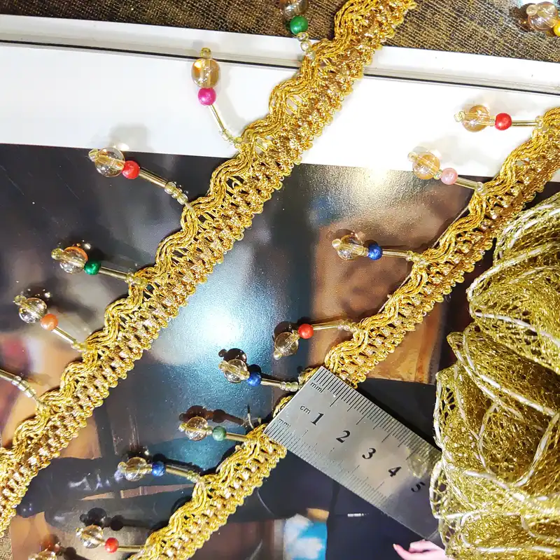 نوار یراق مدل آویز منجوق ومروارید کد M_K طول 1 متر