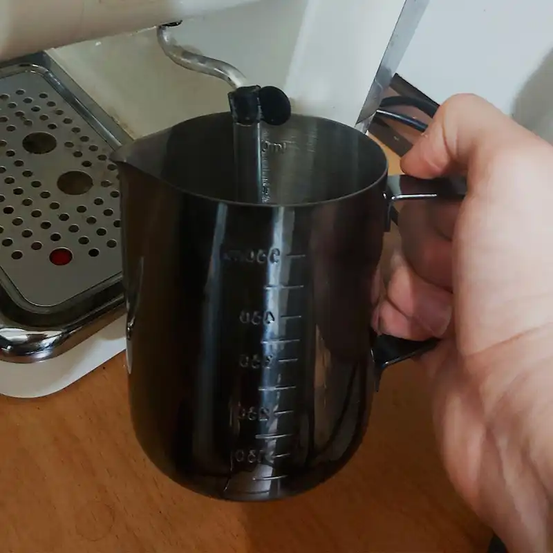 پارچ کف ساز شیر مدل smooky550