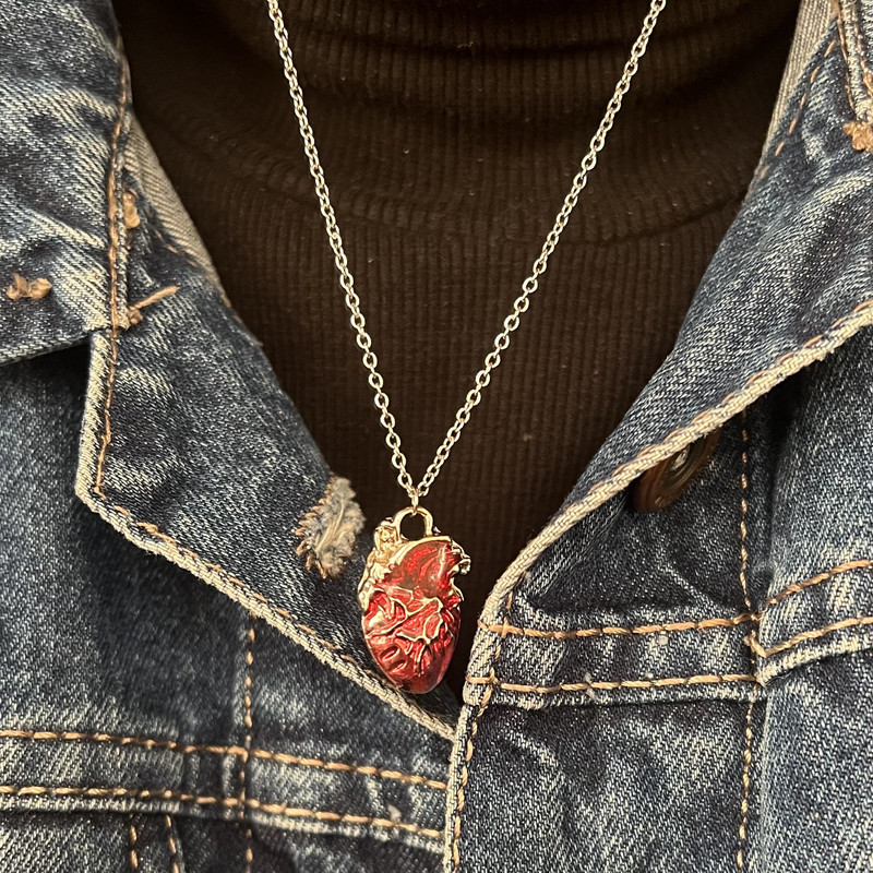 گردنبند زنانه مدل قلب آناتومی 494 گردنبند زنانه مدل قلب آناتومی 494